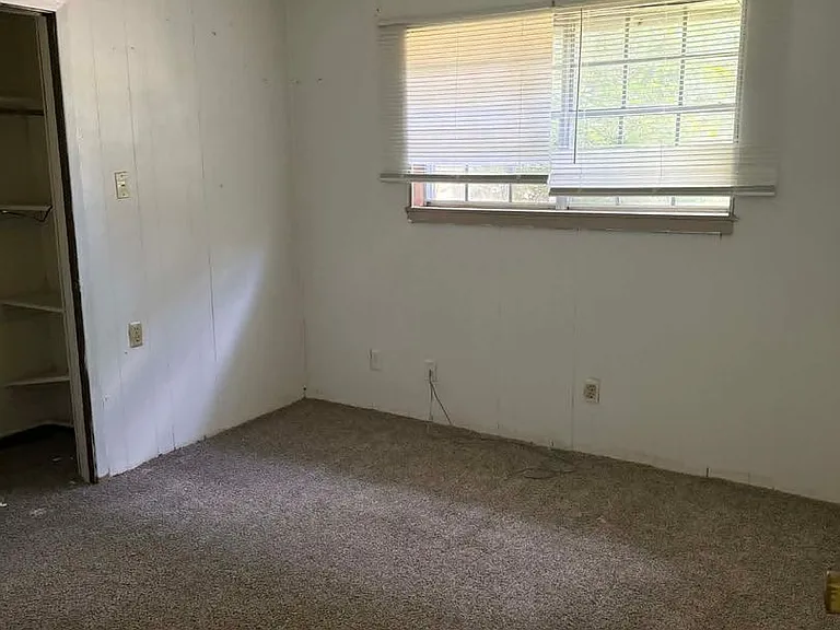 3013 Hazel Cir — Photo 12