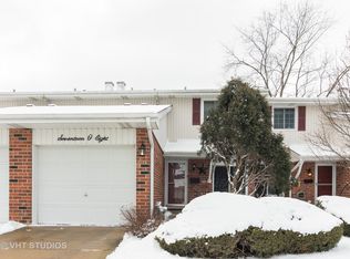 1708 Trent Ct, Wheaton, IL