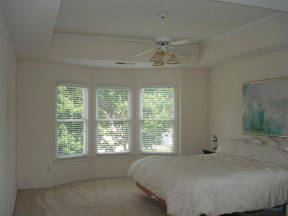 5th image of 2564 Saddletree Way NE