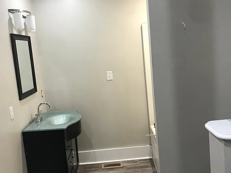 Bathroom #2