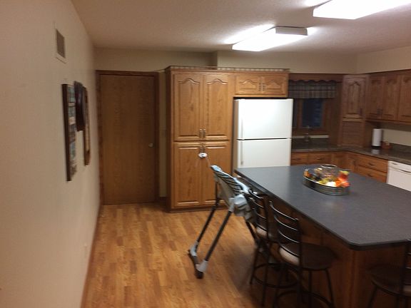 3rd image of 1110 Willow St