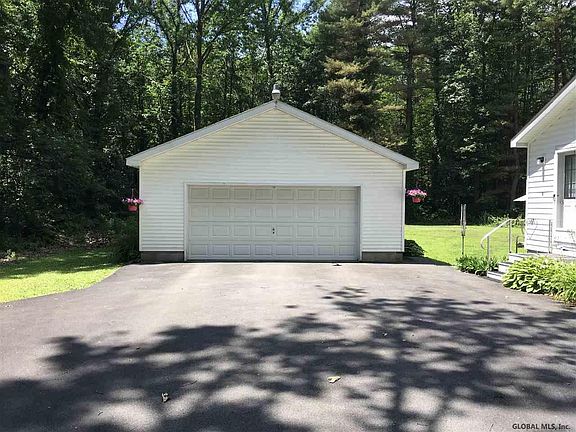 2nd image of 27 Noble Dr