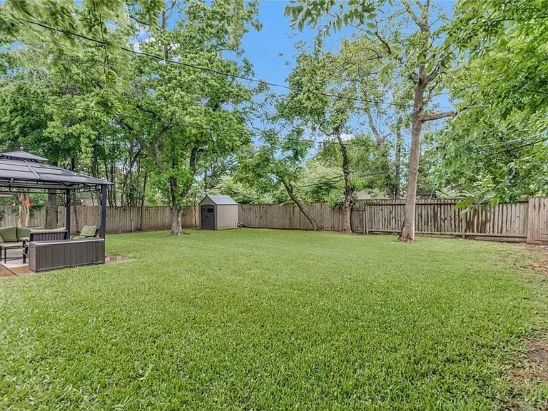 5610 Duxbury St — Photo 18