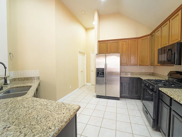 1108 Antelope Rdg — Photo 16