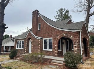 108 Evans St, Morganton, NC 28655