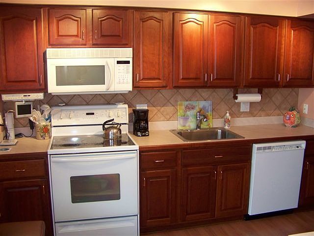 1st image of 16265 Heather Ln