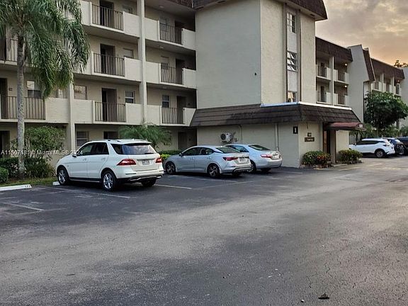3rd image of 6200 NW 44th St APT 212