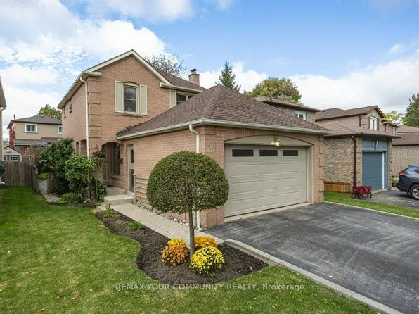 30 Radford Dr, Ajax, ON L1T 2H8