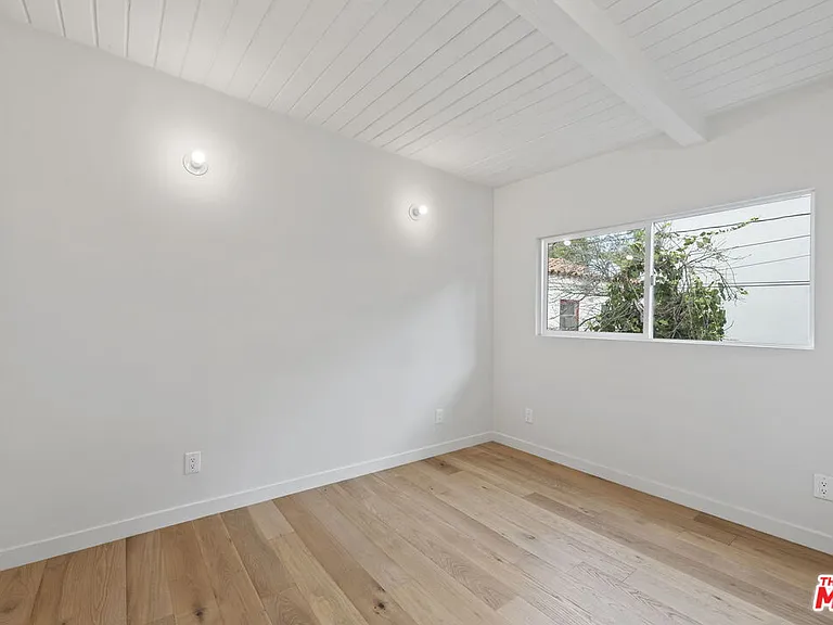 2210 Echo Park Ave #4 — Photo 10