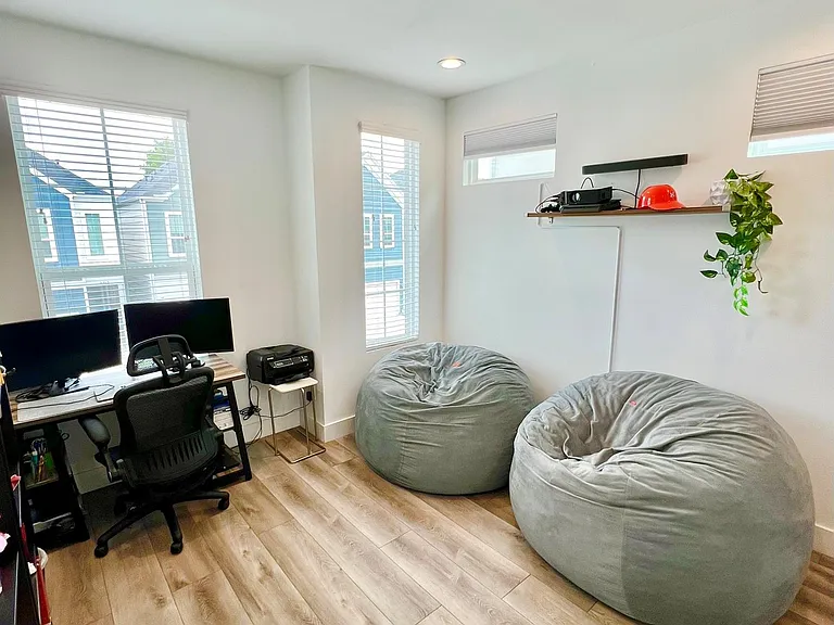7713 Johanna Park Dr — Photo 20