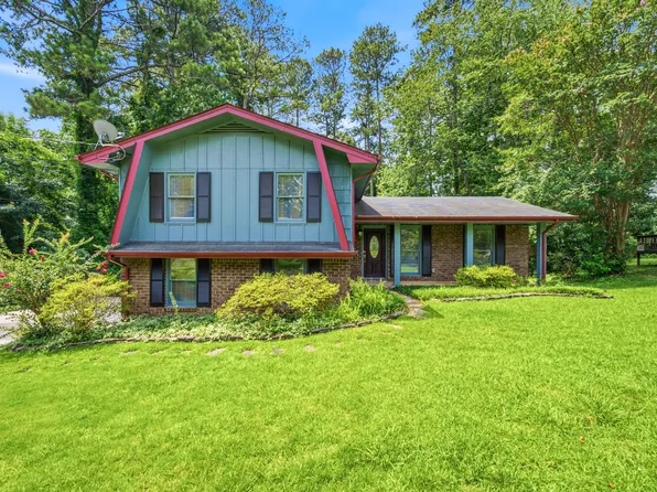 1160 Seven Springs Cir, Marietta, GA 30068