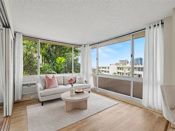 255 Huali St APT 204, Honolulu, HI 96813