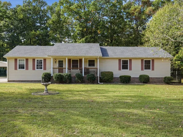 35 Hattie Dr, Fayetteville, TN 37334
