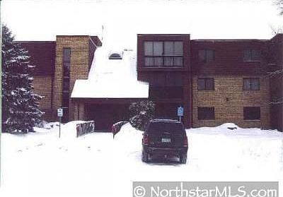 1st image of 1011 41st Ave NE APT 205