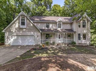 948 Roanoke Dr, Springfield, IL 62702