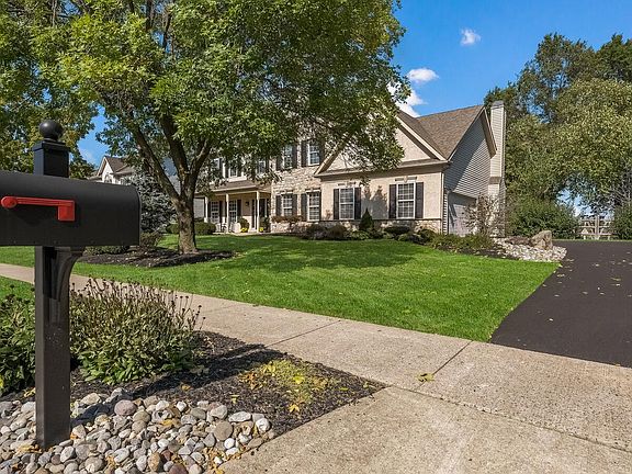 3rd image of 3154 Fox Dr