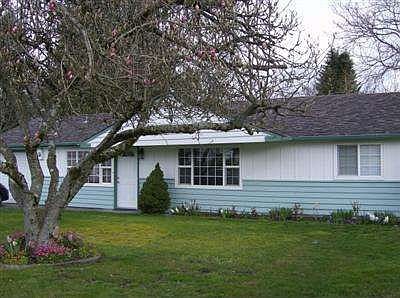 2nd image of 312 Pinehurst Dr SE