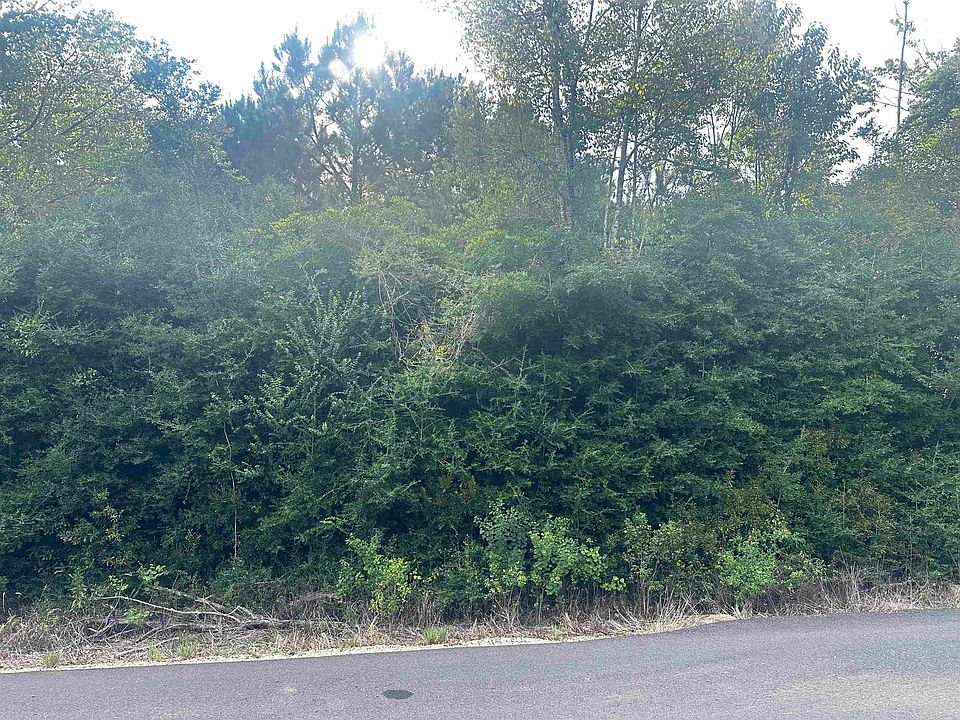 2nd image of Hauser Rd