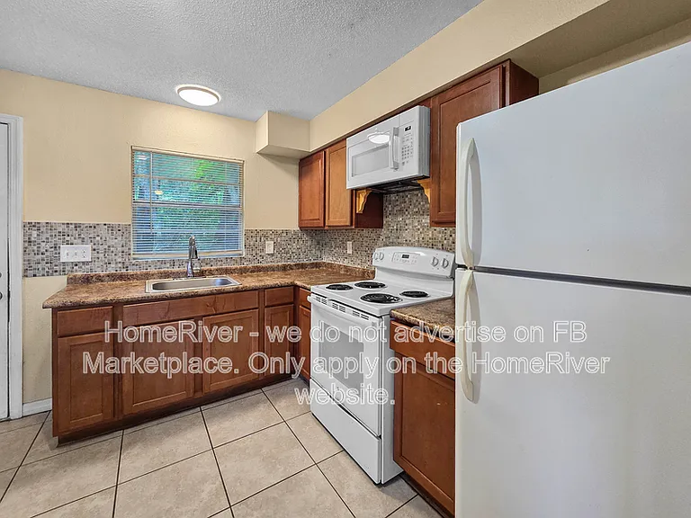 1111 Tuskegee St #A — Photo 8