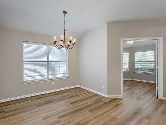 5th image of 4407 Willow Wood Rd