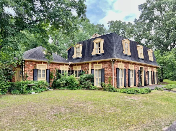 276 Squirrel Dr, Ozark, AL 36360