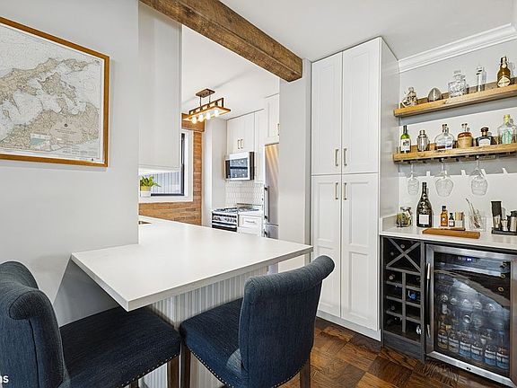 5th image of 330 3rd Ave APT 12J