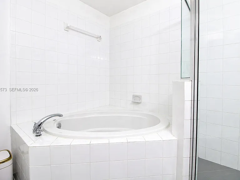 8940 NE 8th Ave #1201 — Photo 11