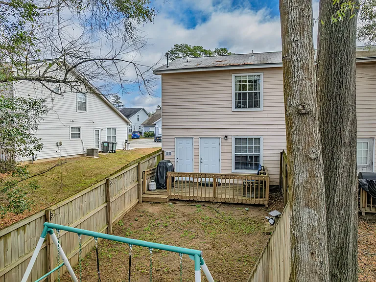 4112 Castellan Dr — Photo 35