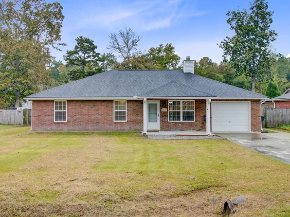1232 Saylors Ave, Moncks Corner, SC 29461
