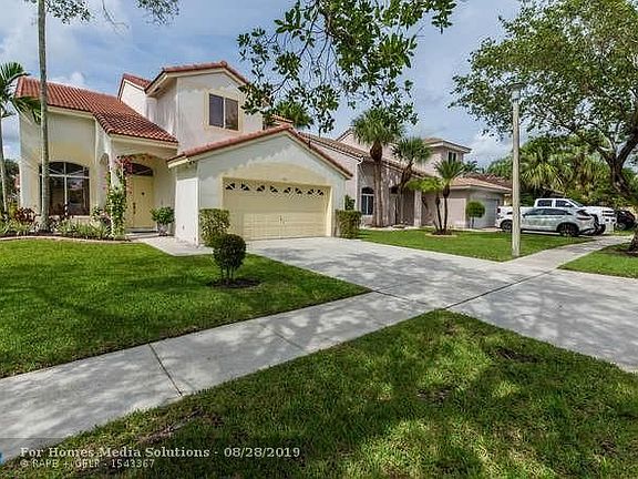 3rd image of 17831 NW 19th St
