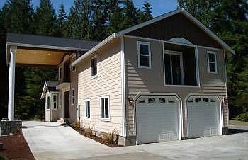2nd image of 6720 Arnesen Ln SW