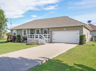 321 Cinnamon Ct, Sparta, MO 65753