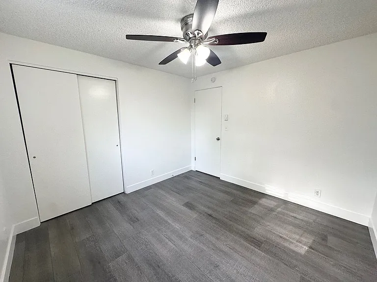 144 Smith Ave #11 — Photo 15