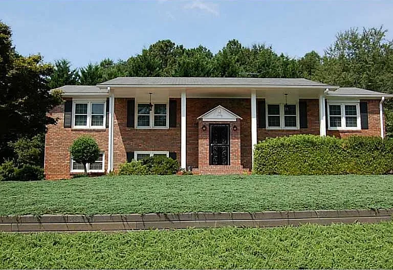 3281 Pete Shaw Rd — Photo 1