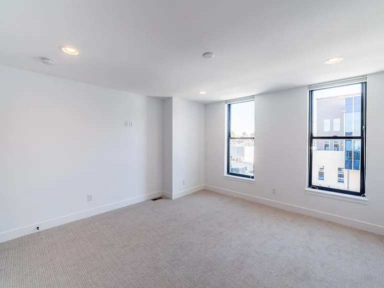 2317 Stout St — Photo 28