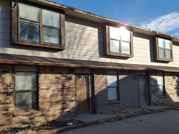 3rd image of 419 W 31st St S