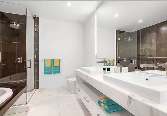 5th image of 133 W 22nd St APT 3D
