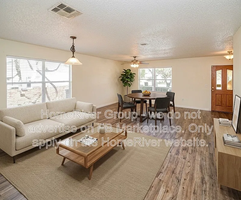 3 bed, 3.0 bath, 2721 sqft, $2,295 — Photo 2