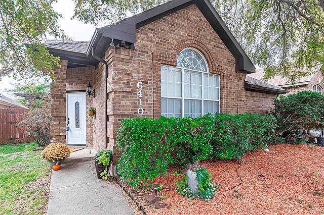 1st image of 6410 White Oak Dr