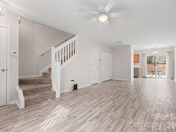 4th image of 134 Rhett Ct