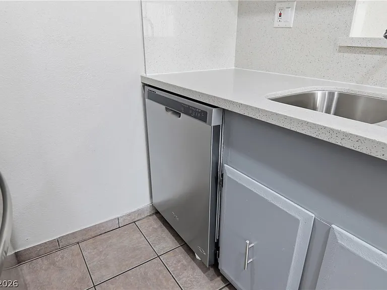 2274 E Desert Inn Rd #0 — Photo 11