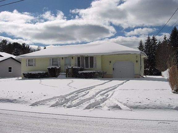4th image of 26 Sanford Dr