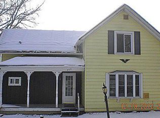 303 Francis Ave, Cascade, WI 53011