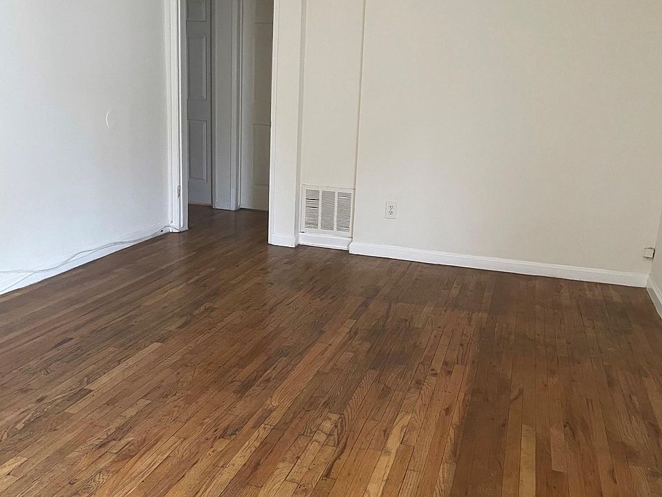 1st image of 8938 Columbus Ave #4