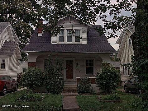 2nd image of 307 McCready Ave