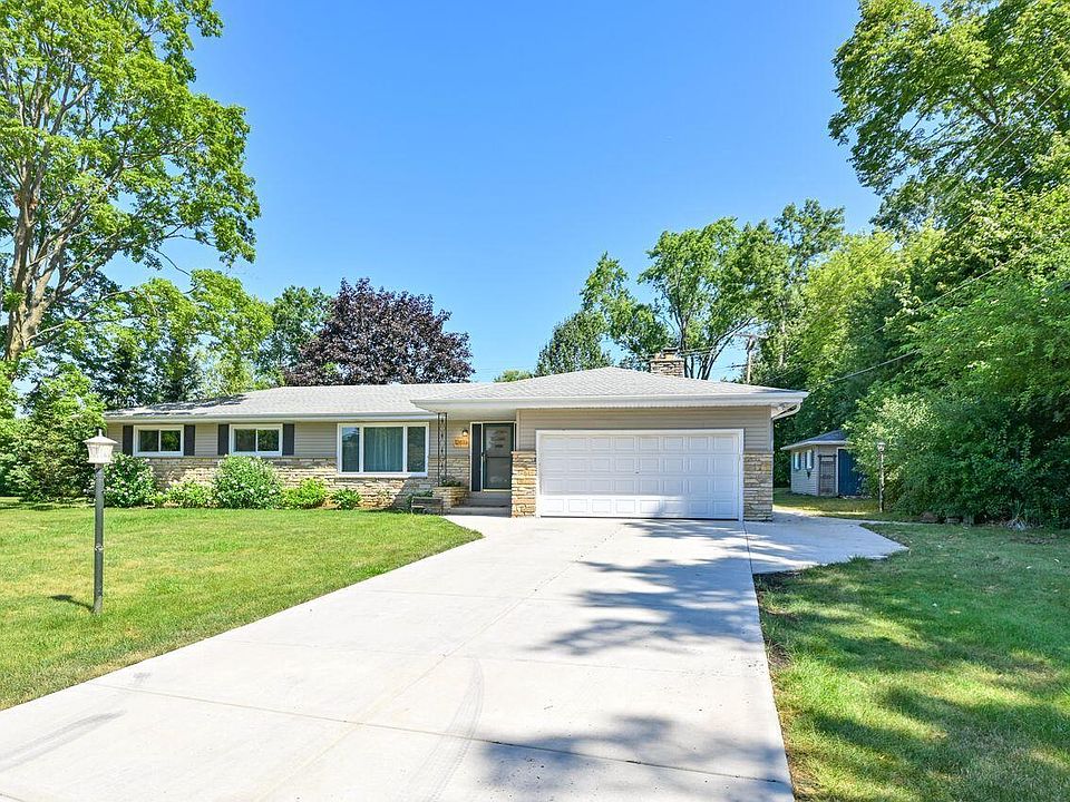 1st image of 12810 W Balboa DRIVE