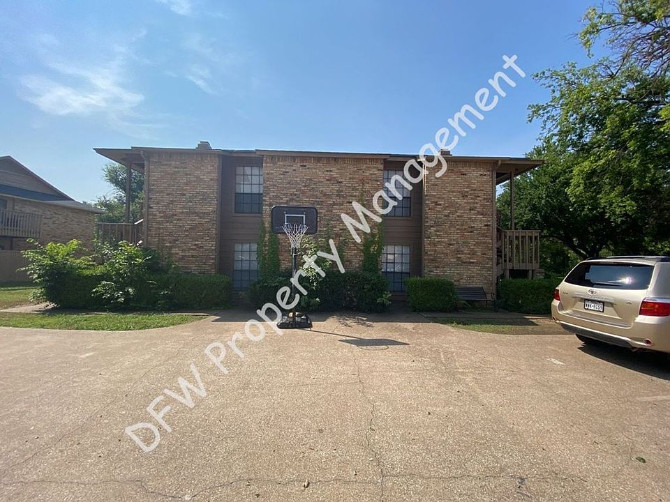 1st image of 500 E Denton Dr APT 40