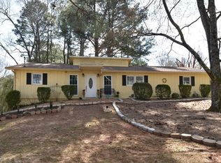 31 Lester Rd, Lawrenceville, GA 30044