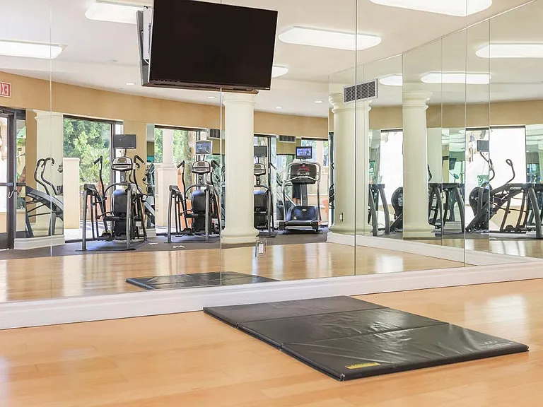 YOGA AND DANCE STUDIO