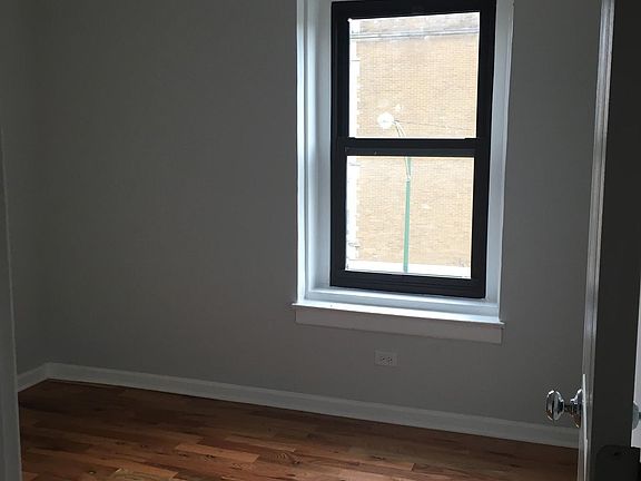 3rd image of 1022 S Independence Blvd #2N
